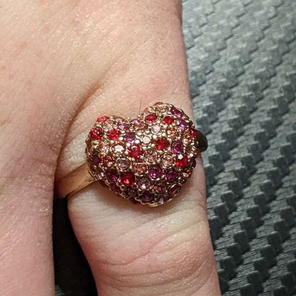 Ombre Pave Heart Ring - Picture 4 of 4